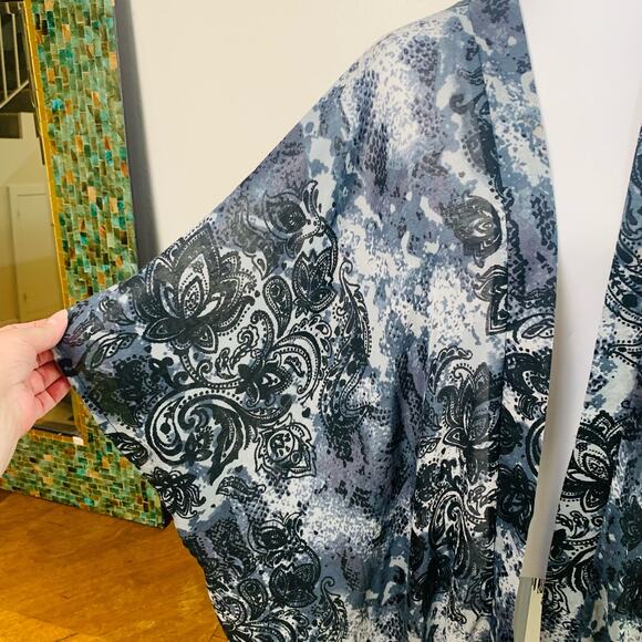 Avenue One Size Short Sleeve Open Shawl Cardigan Kimono Slate Blue Grey Fringe - Picture 6 of 9